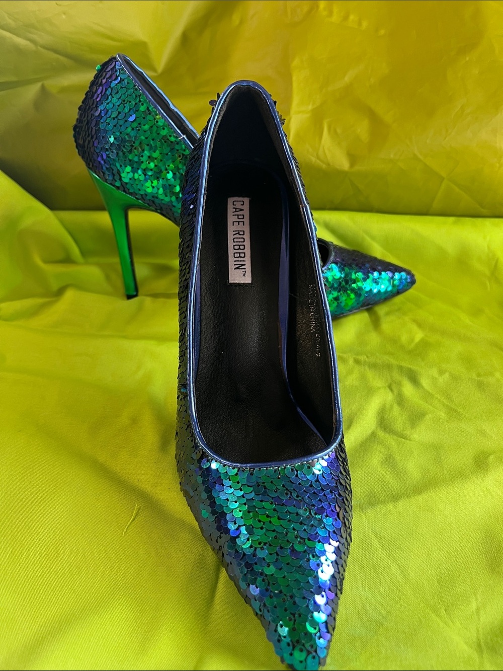 Cape Robbin Iridescent Green Sequin Pointed Stilettos